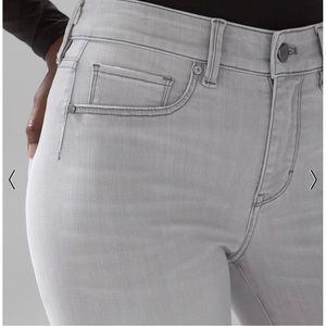 White House, Black market gray denim legging Jeanne denim high-rise